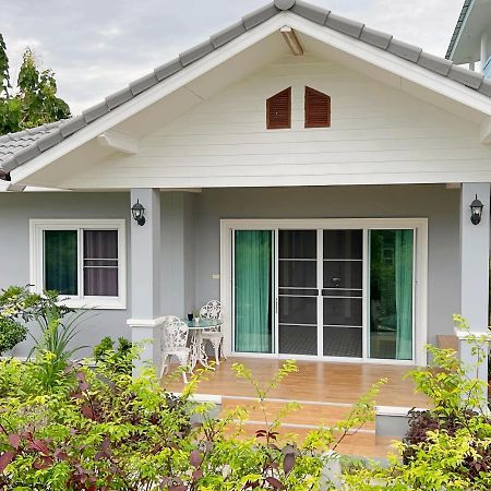 New Home Gบ้านเดี่ยวสร้างใหม่ ใกล้ทะเล ตัวเมืองระยอง Ban Chak Phai Buitenkant foto