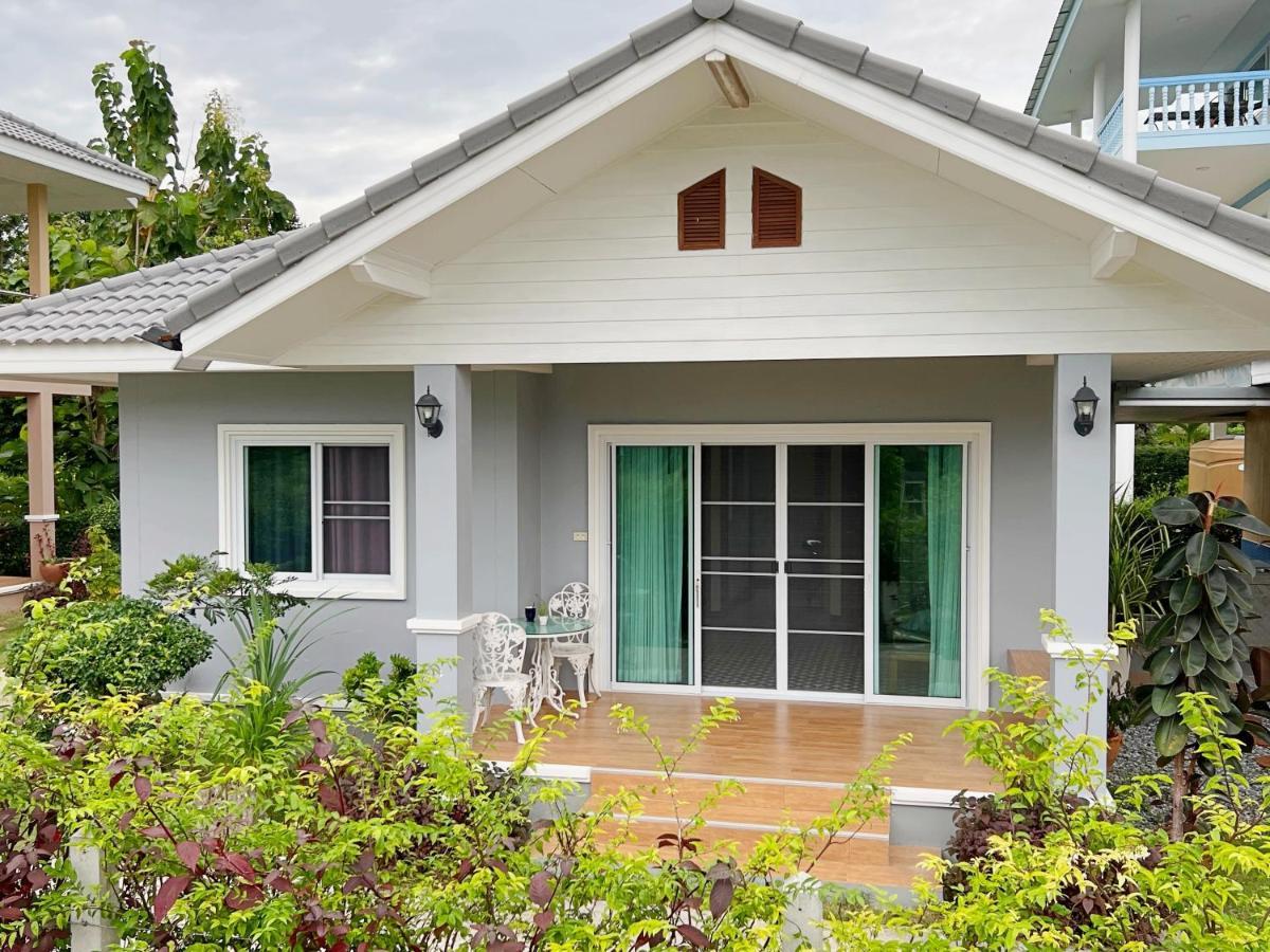 New Home Gบ้านเดี่ยวสร้างใหม่ ใกล้ทะเล ตัวเมืองระยอง Ban Chak Phai Buitenkant foto