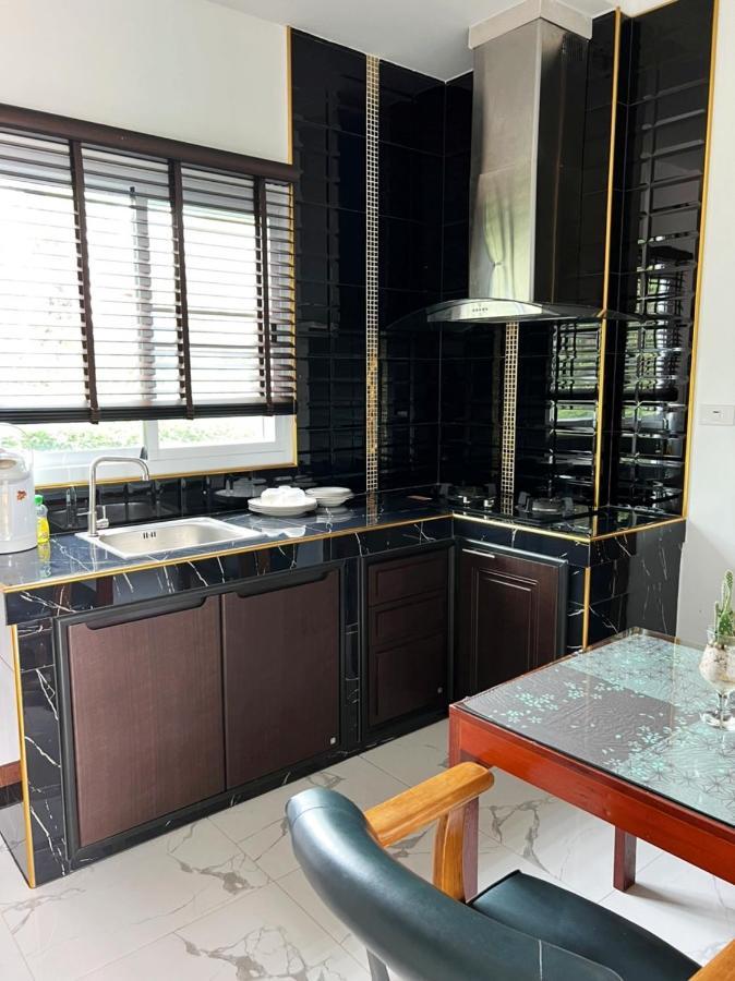 New Home Gบ้านเดี่ยวสร้างใหม่ ใกล้ทะเล ตัวเมืองระยอง Ban Chak Phai Buitenkant foto